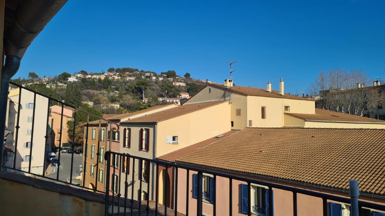 Appartement Charmant En Provence ドラギニャン エクステリア 写真